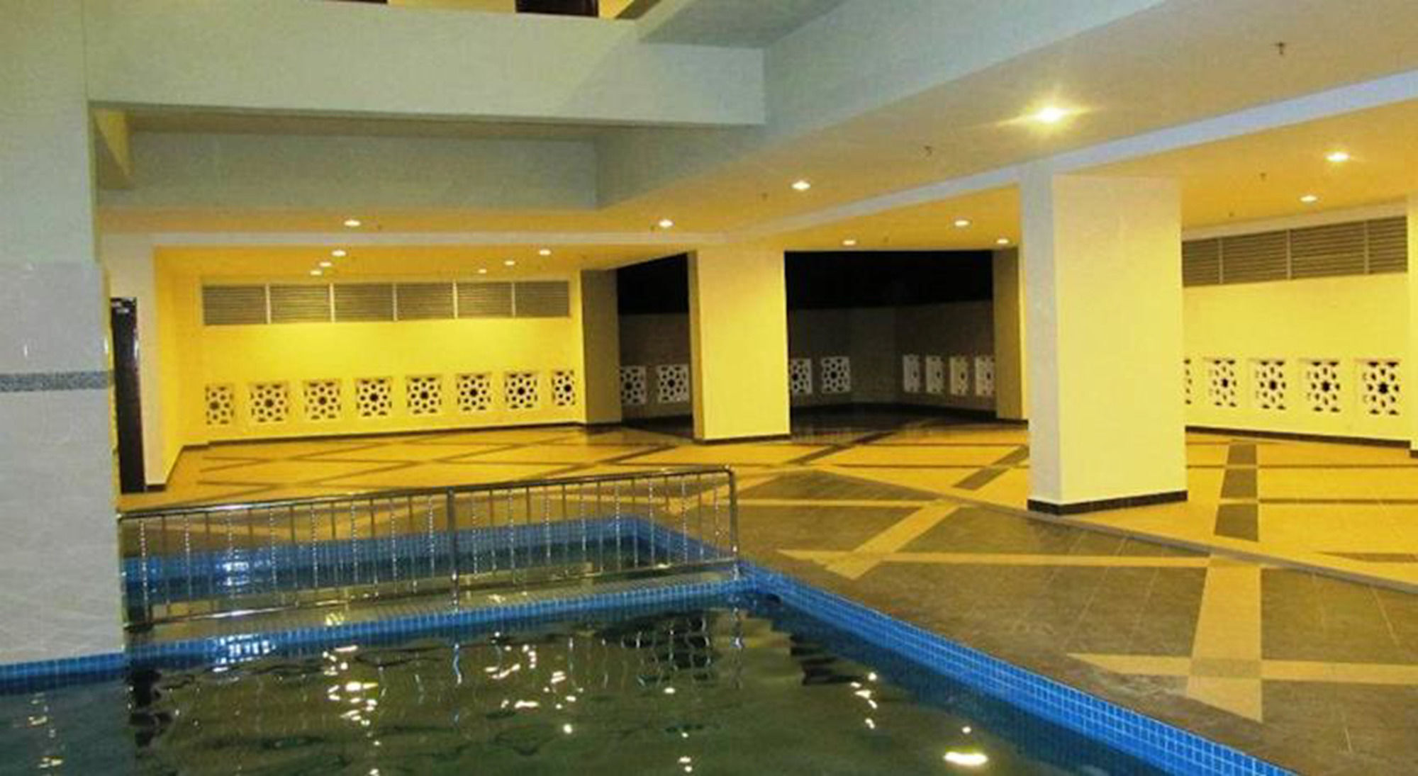 Hotel Taiping Perdana Esterno foto